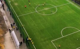 Wykonanie boiska ze sztuczną nawierzchnią na terenie KS Burza Borowa Wieś w Gminie Mikołowie